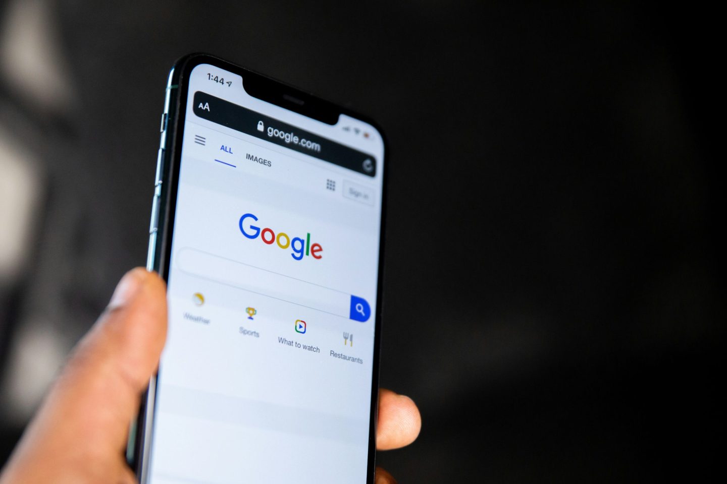 Google-reveals-its-own-version-of-Apples-AI-cloud-scaled-e1762936323322